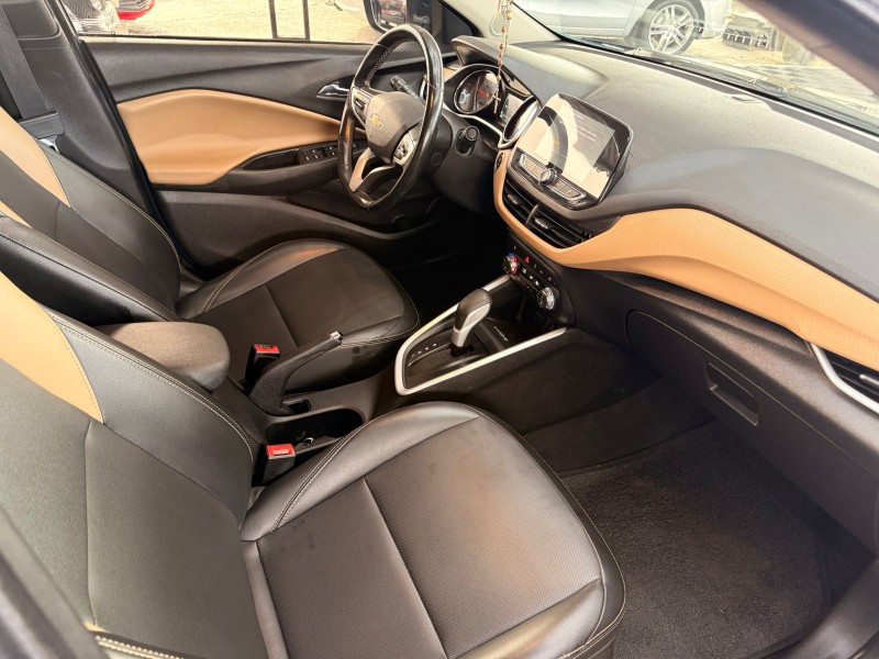 ONIX 1.0	PREMIER II PLUS 12V TURBO FLEX 4P AUTOMÁTICO - 2020 - CANELA
