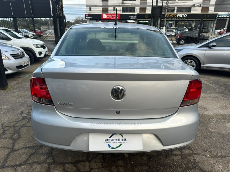 VOYAGE 1.0 MI CITY 8V FLEX 4P MANUAL - 2010 - GRAVATAí