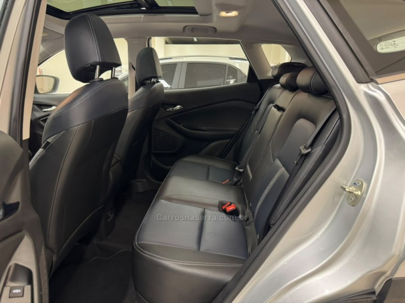 TRACKER 1.2 12V PREMIER TURBO FLEX 4P AUTOMÁTICO - 2022 - VERANóPOLIS