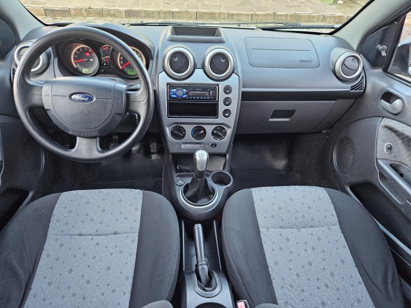 FIESTA 1.6 MPI CLASS HATCH 8V FLEX 4P MANUAL - 2012 - CAXIAS DO SUL