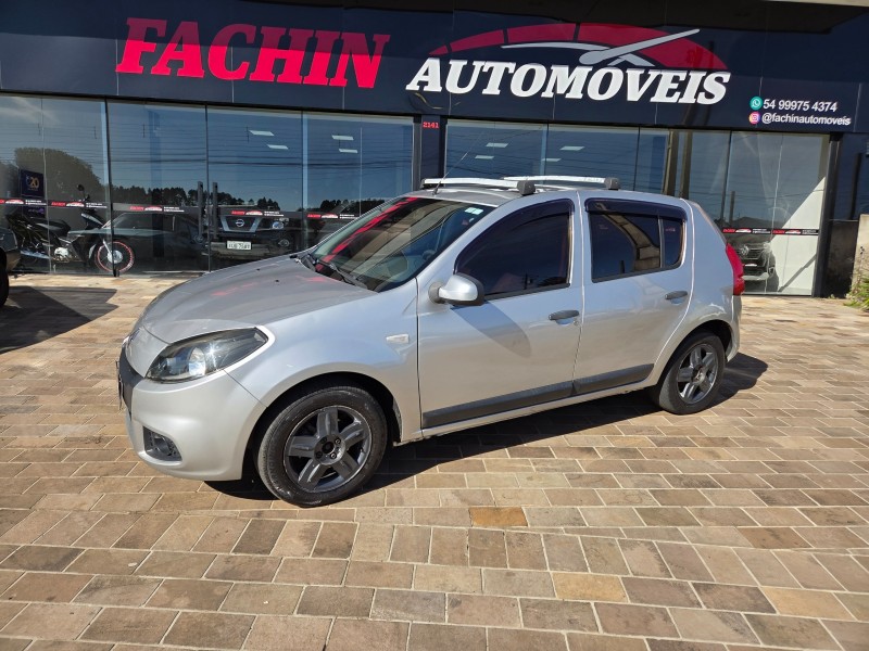 sandero 1.6 expression 16v flex 4p manual 2013 vacaria