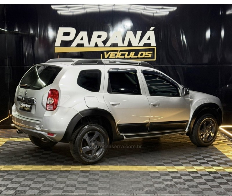 DUSTER 1.6 DYNAMIQUE 4X2 16V FLEX 4P MANUAL - 2013 - ESTâNCIA VELHA