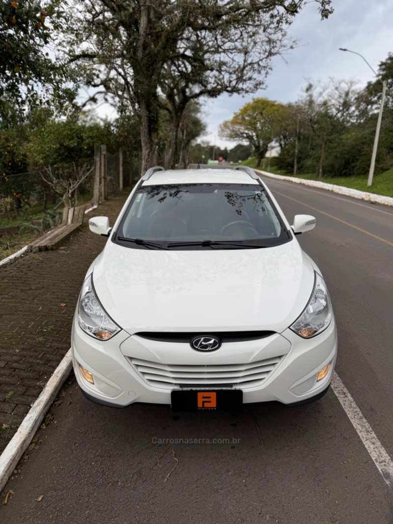 IX35 2.0 MPFI GLS 4X2 16V GASOLINA 4P AUTOMÁTICO - 2015 - NOVA ARAçá