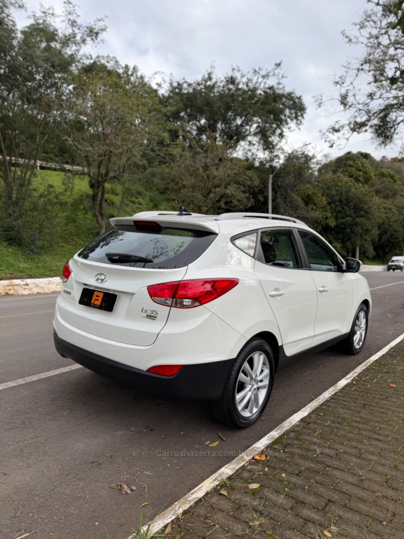 IX35 2.0 MPFI GLS 4X2 16V GASOLINA 4P AUTOMÁTICO - 2015 - NOVA ARAçá