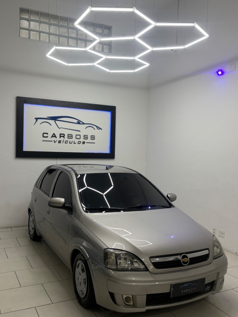 CORSA 1.4 MPFI PREMIUM 8V FLEX 4P MANUAL - 2010 - CAXIAS DO SUL