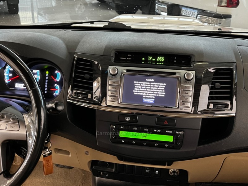 HILUX SW4 3.0 SRV 4X4 CD 16V TURBO INTERCOOLER DIESEL 4P AUTOMÁTICO - 2014 - VACARIA