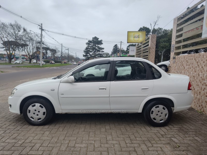 CLASSIC 1.0 MPFI LS 8V FLEX 4P MANUAL - 2012 - CANELA