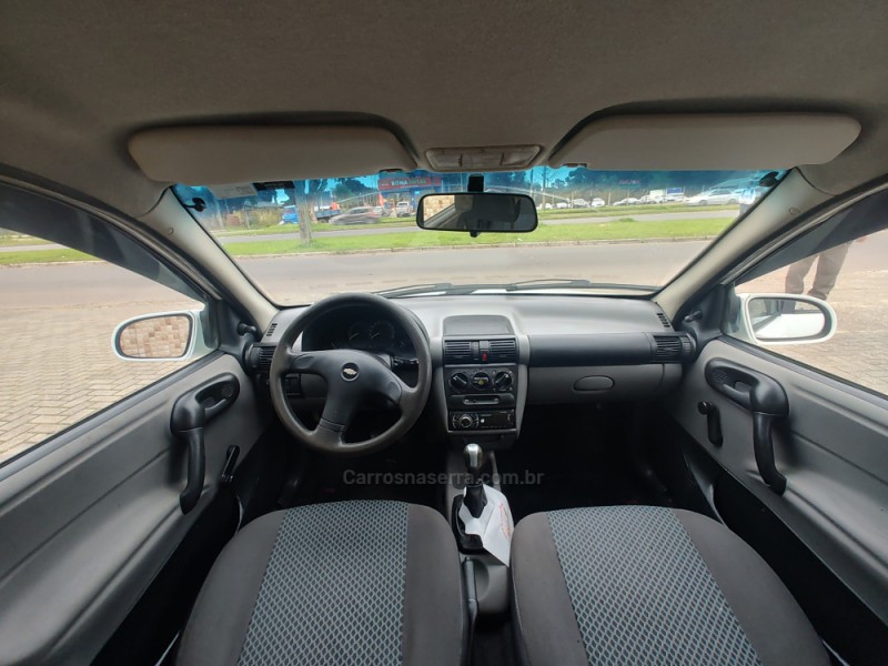 CLASSIC 1.0 MPFI LS 8V FLEX 4P MANUAL - 2012 - CANELA