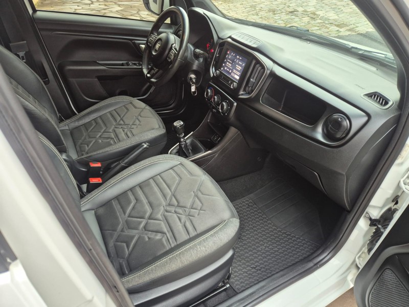 STRADA 1.3 VOLCANO CD 8V FLEX 4P MANUAL - 2021 - CAXIAS DO SUL