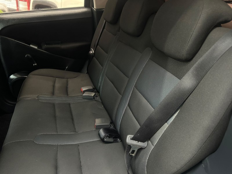 IDEA 1.4 MPI ATTRACTIVE 8V FLEX 4P MANUAL - 2014 - TRêS COROAS