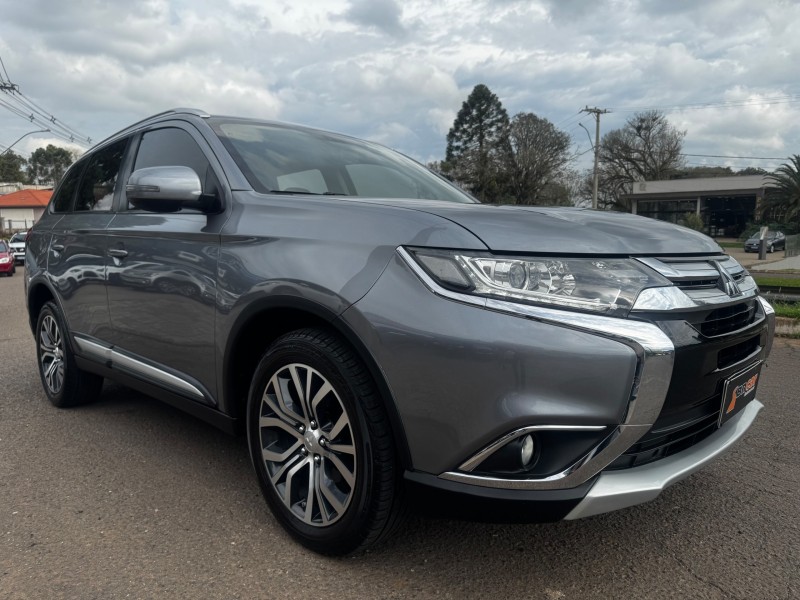 OUTLANDER 2.0 16V GASOLINA 4P AUTOMÁTICO - 2017 - DOIS IRMãOS