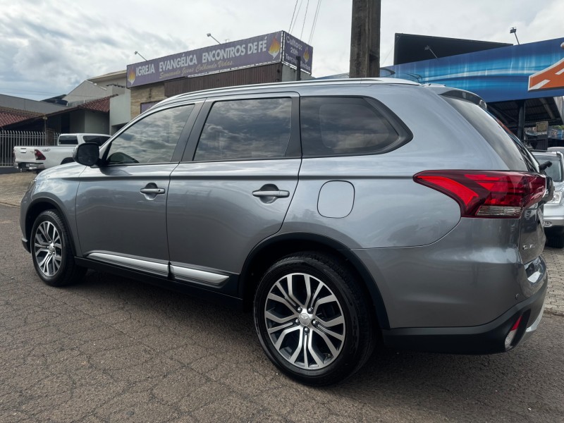 OUTLANDER 2.0 16V GASOLINA 4P AUTOMÁTICO - 2017 - DOIS IRMãOS