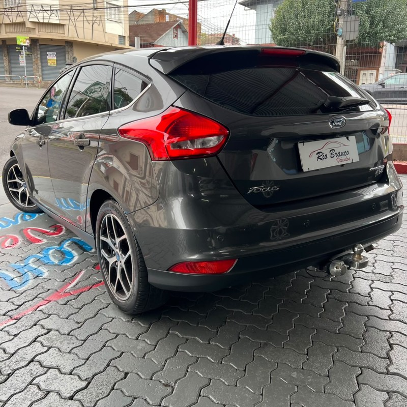 FOCUS 2.0 TITANIUM HATCH 16V FLEX 4P AUTOMÁTICO - 2017 - CAXIAS DO SUL
