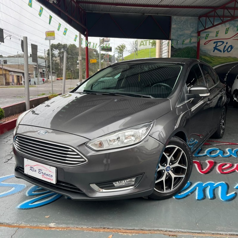 FOCUS 2.0 TITANIUM HATCH 16V FLEX 4P AUTOMÁTICO
