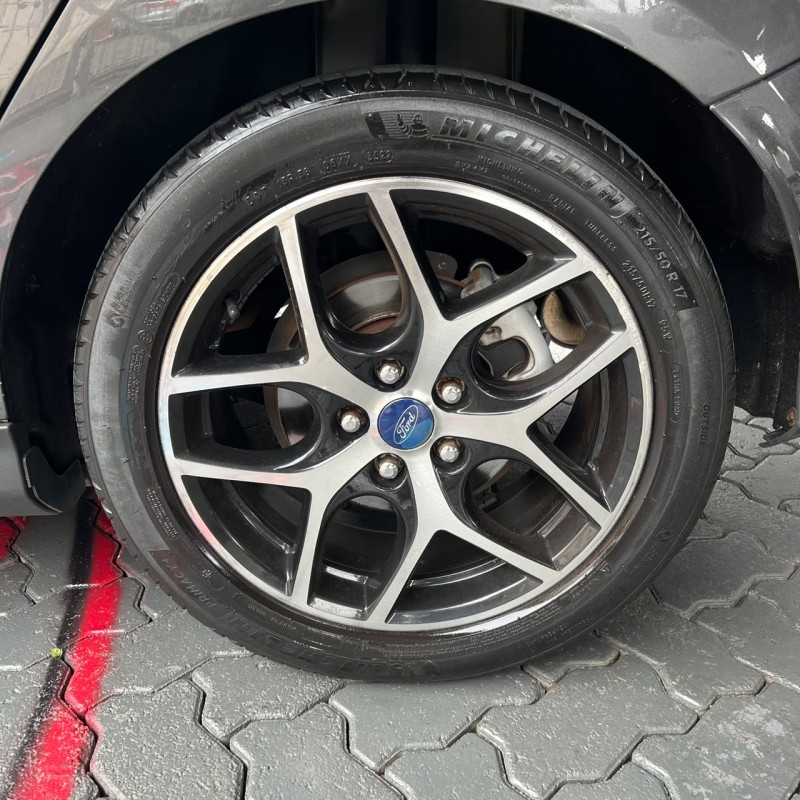 FOCUS 2.0 TITANIUM HATCH 16V FLEX 4P AUTOMÁTICO - 2017 - CAXIAS DO SUL
