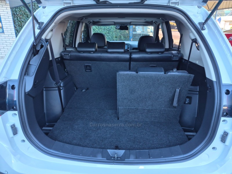 OUTLANDER 2.0 COMFORT 16V GASOLINA 4P AUTOMÁTICO - 2018 - CAXIAS DO SUL