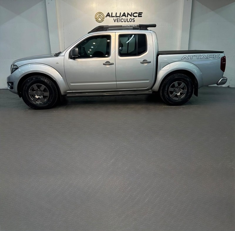FRONTIER 2.5 SV ATTACK 4X2 CD TURBO ELETRONIC DIESEL 4P MANUAL - 2014 - CAXIAS DO SUL