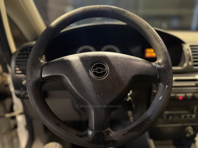 ZAFIRA 2.0 MPFI COMFORT 8V FLEX 4P MANUAL - 2011 - FARROUPILHA