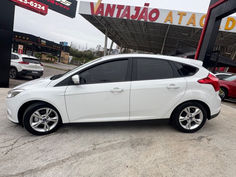 FOCUS 1.6 S HATCH 16V FLEX 4P AUTOMÁTICO - 2015 - CAXIAS DO SUL