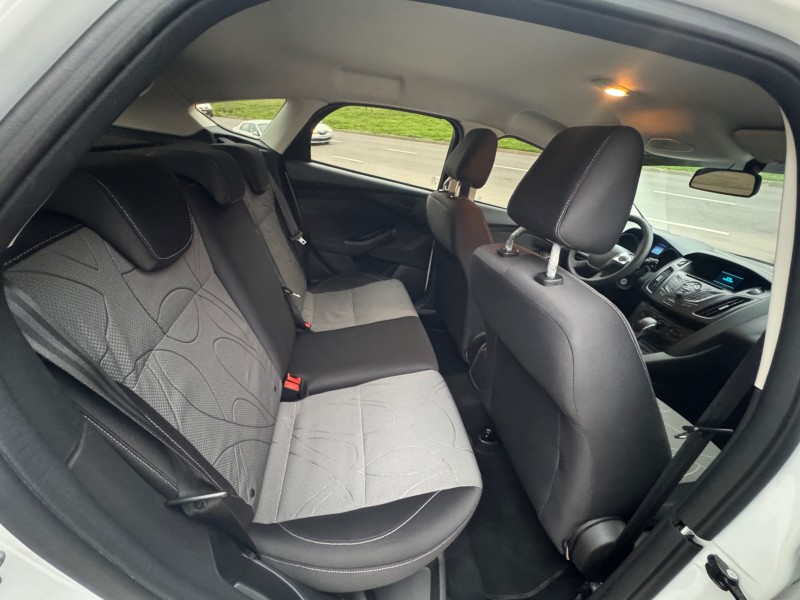 FOCUS 1.6 S HATCH 16V FLEX 4P AUTOMÁTICO - 2015 - CAXIAS DO SUL