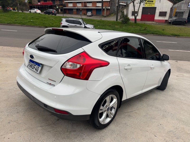 FOCUS 1.6 S HATCH 16V FLEX 4P AUTOMÁTICO - 2015 - CAXIAS DO SUL