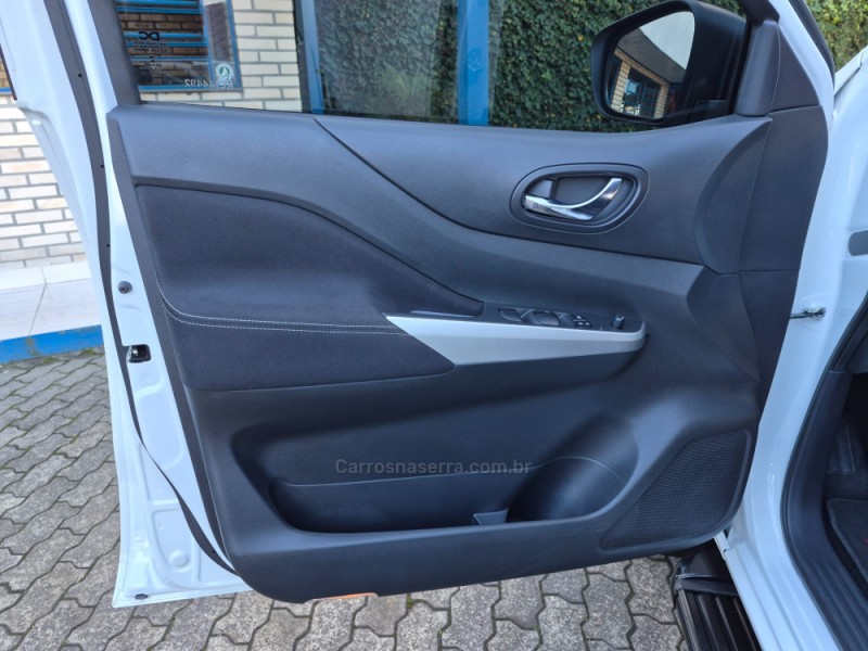 FRONTIER 2.3 ATTACK 4X4 CD BI-TURBO DIESEL 4P AUTOMÁTICO - 2019 - CAXIAS DO SUL
