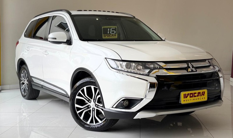 OUTLANDER 2.0 16V GASOLINA 4P AUTOMÁTICO - 2016 - VACARIA