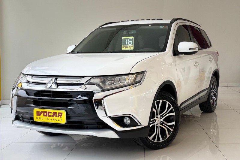 outlander 2.0 16v gasolina 4p automatico 2016 vacaria