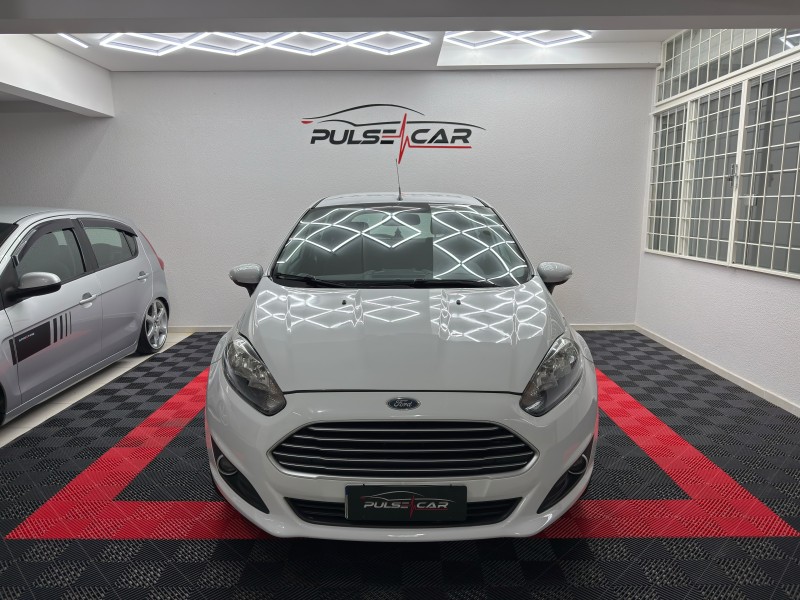 FIESTA 1.5 SE HATCH 16V FLEX 4P MANUAL - 2014 - CAXIAS DO SUL