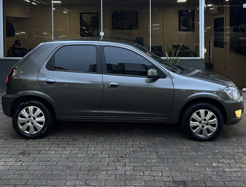 CELTA 1.0 VHCE LT 8V FLEX 4P MANUAL - 2015 - CAXIAS DO SUL