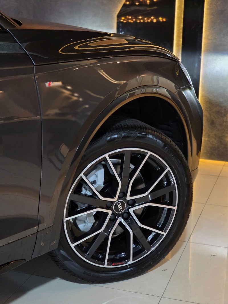 Q5 2.0 TFSI S LINE BLACK QUATTRO S TRONIC GASOLINA 4P - 2023 - CAXIAS DO SUL