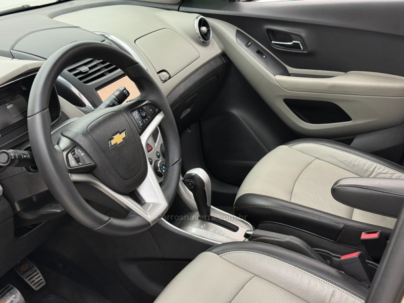 TRACKER 1.8 MPFI LTZ 4X2 16V FLEX 4P AUTOMÁTICO - 2015 - SANTA CRUZ DO SUL