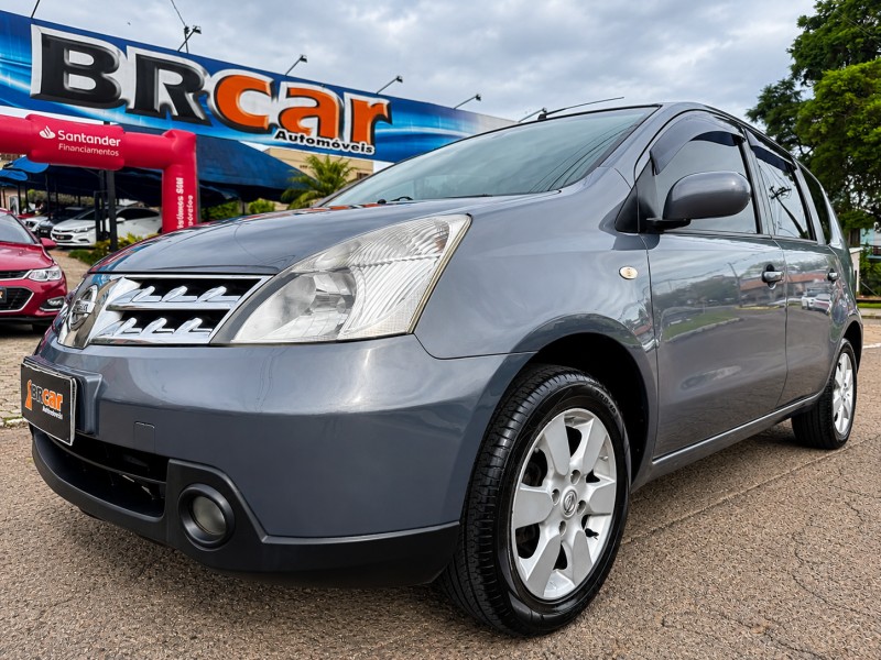 livina 1.8 sl 16v flex 4p automatico 2010 dois irmaos