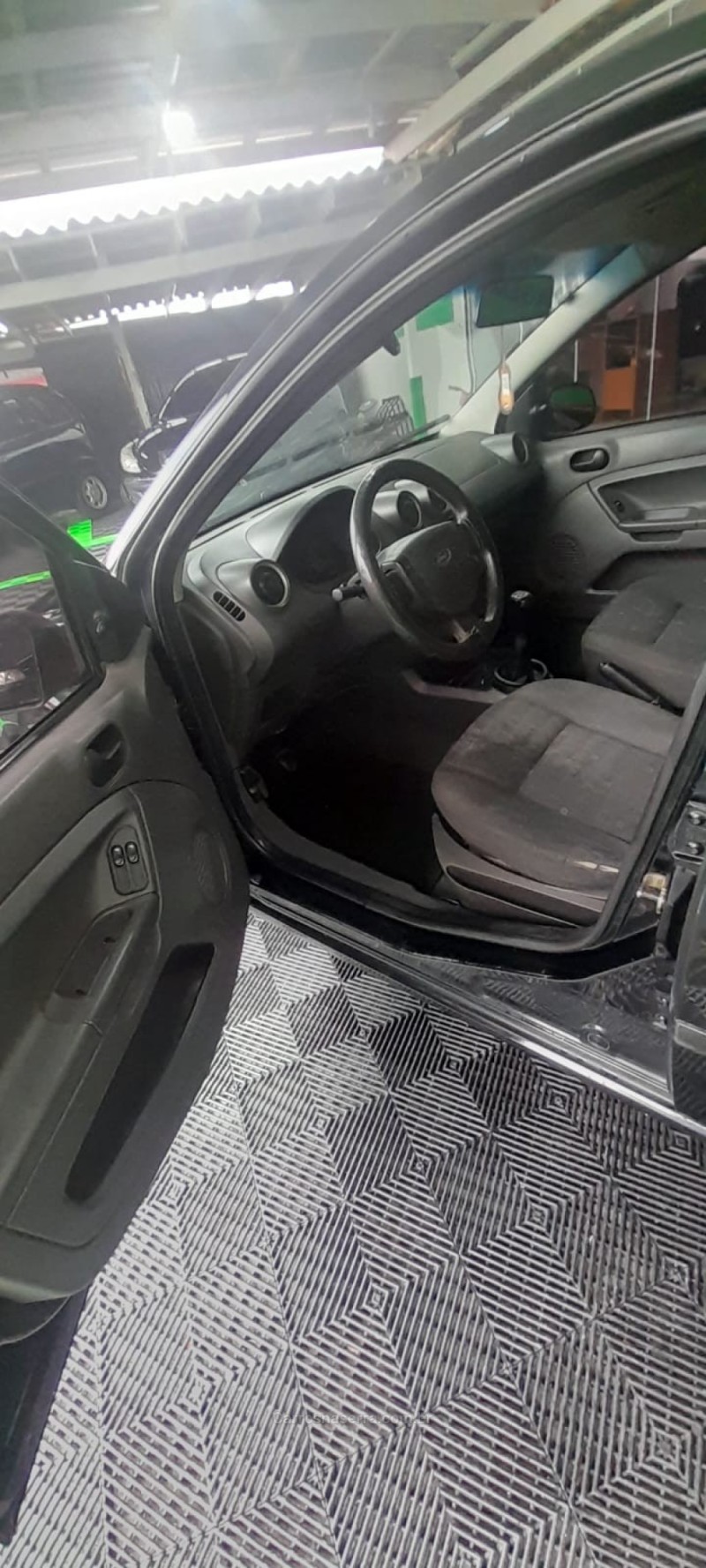 FIESTA 1.0 MPI PERSONNALITÉ 8V GASOLINA 4P MANUAL - 2003 - CAXIAS DO SUL