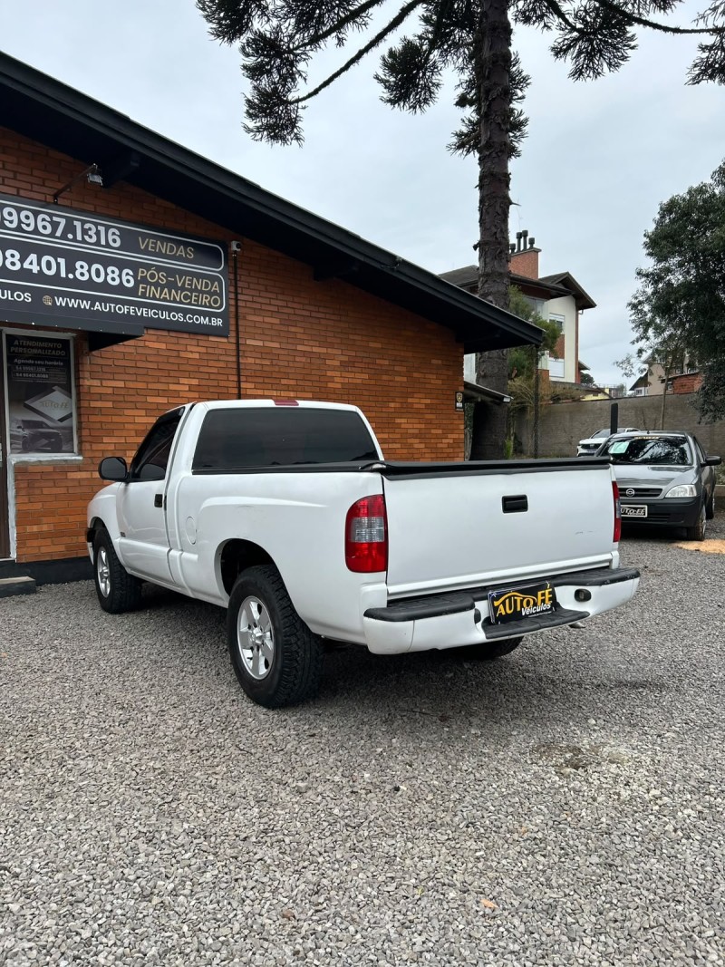 S10 2.4 MPFI 4X2 CS 8V GASOLINA 2P MANUAL - 2002 - CANELA