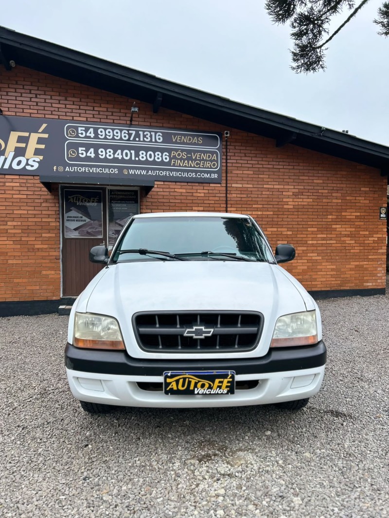 S10 2.4 MPFI 4X2 CS 8V GASOLINA 2P MANUAL - 2002 - CANELA