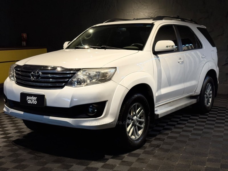 HILUX SW4 2.7 SR 4X2 16V FLEX 4P MANUAL - 2013 - FARROUPILHA