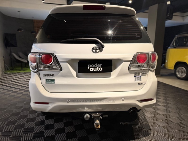 HILUX SW4 2.7 SR 4X2 16V FLEX 4P MANUAL - 2013 - FARROUPILHA