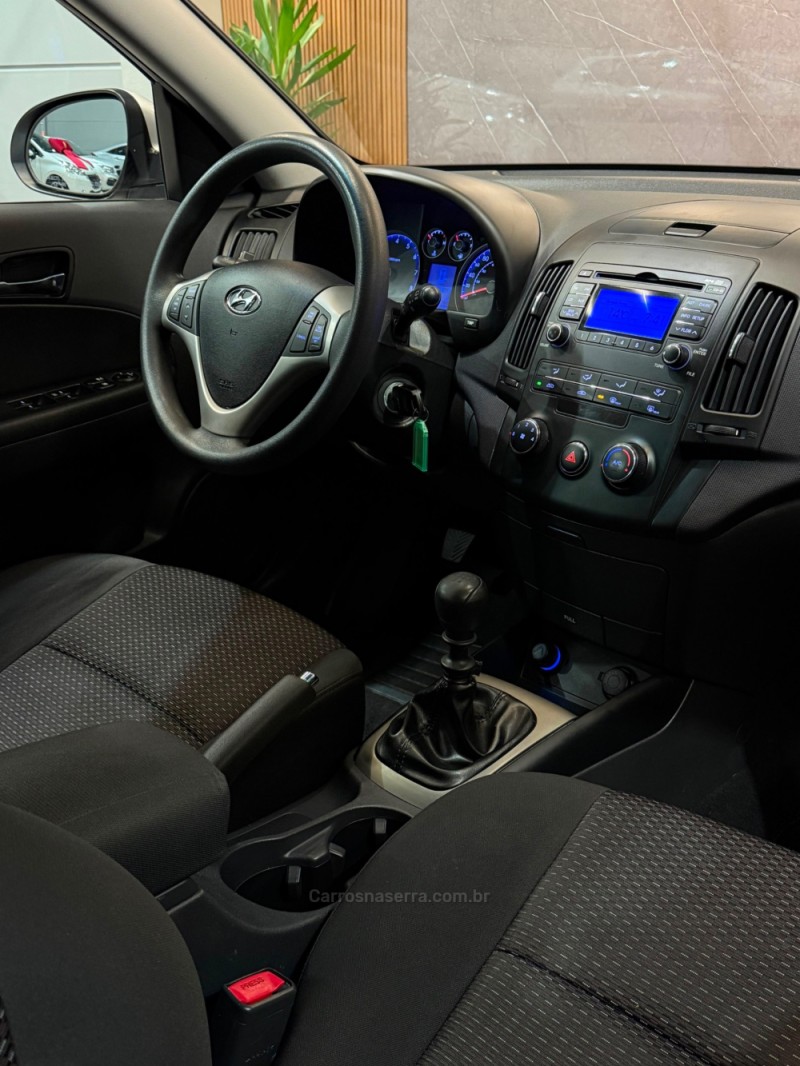 I30 2.0 MPI 16V GASOLINA 4P MANUAL - 2012 - CAXIAS DO SUL
