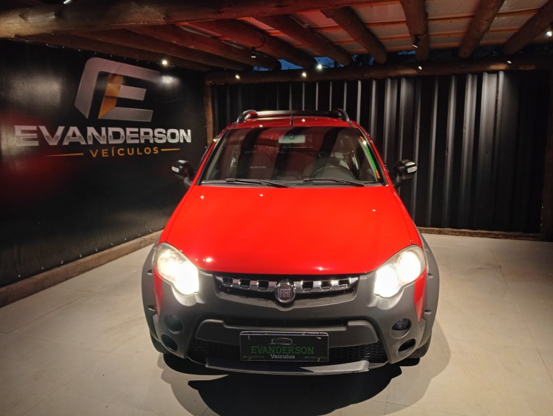 STRADA 1.8 MPI ADVENTURE CD 16V FLEX 3P MANUAL - 2013 - CAXIAS DO SUL