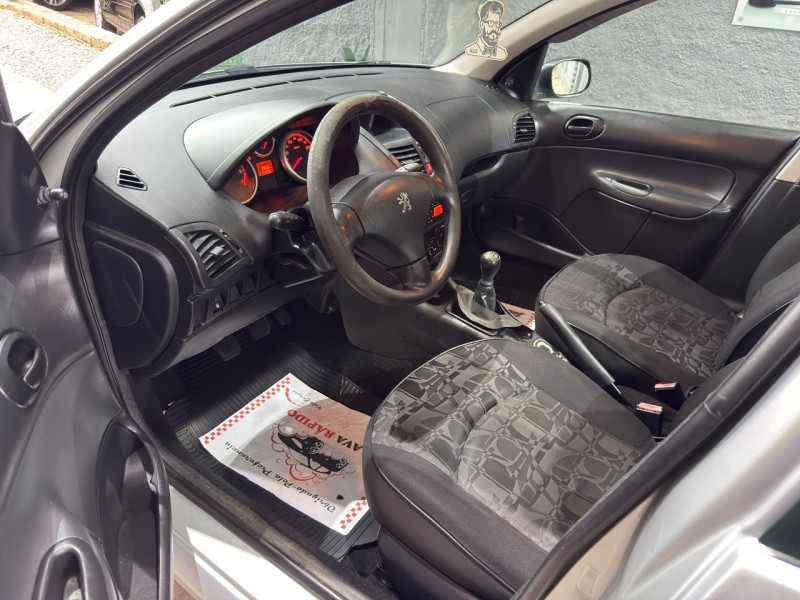 HOGGAR 1.4 XR FLEX 2P MANUAL - 2011 - FARROUPILHA
