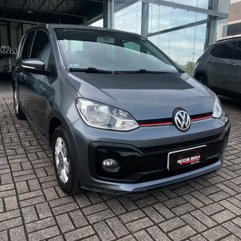 UP 1.0 TSI MOVE UP 12V FLEX 4P MANUAL - 2018 - FELIZ