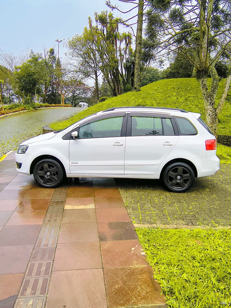 SPACEFOX 1.6 MI TREND 8V FLEX 4P MANUAL - 2012 - FARROUPILHA
