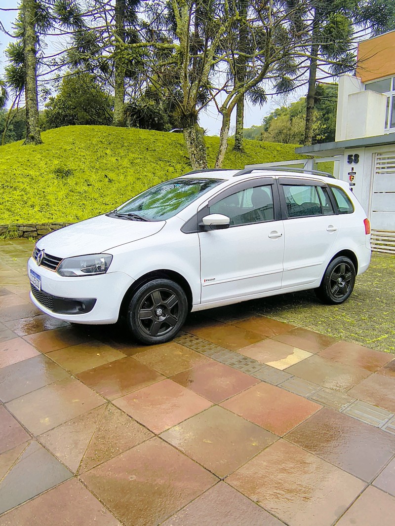 SPACEFOX 1.6 MI TREND 8V FLEX 4P MANUAL - 2012 - FARROUPILHA