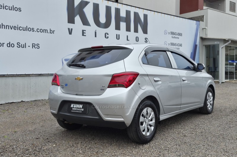 ONIX 1.0 LT 8V FLEX 4P MANUAL - 2018 - SALVADOR DO SUL