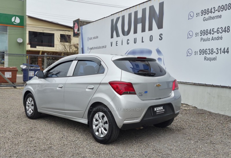 ONIX 1.0 LT 8V FLEX 4P MANUAL - 2018 - SALVADOR DO SUL
