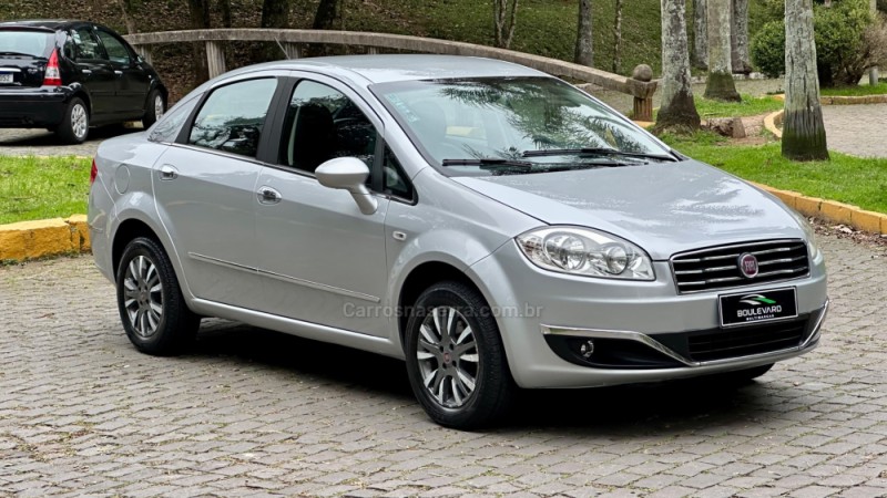 linea 1.8 absolute 16v flex 4p automatizado 2015 caxias do sul
