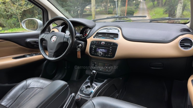 LINEA 1.8 ABSOLUTE 16V FLEX 4P AUTOMATIZADO - 2015 - CAXIAS DO SUL