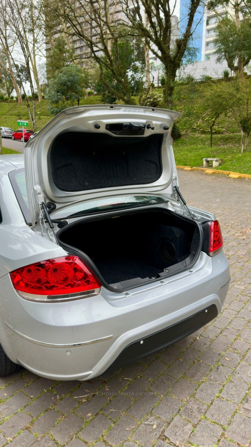 LINEA 1.8 ABSOLUTE 16V FLEX 4P AUTOMATIZADO - 2015 - CAXIAS DO SUL