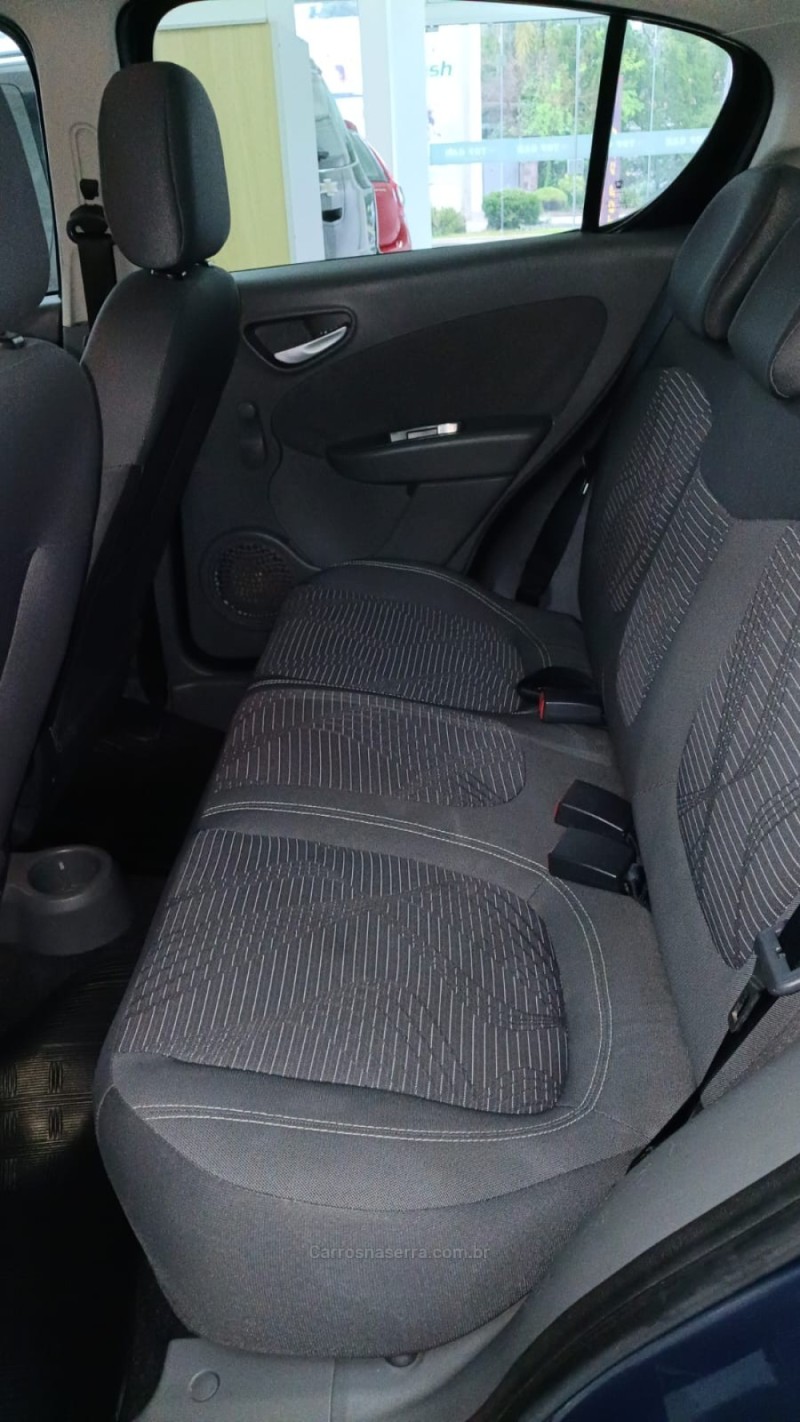 PALIO 1.4 MPI ATTRACTIVE 8V FLEX 4P MANUAL - 2013 - NOVA PETRóPOLIS